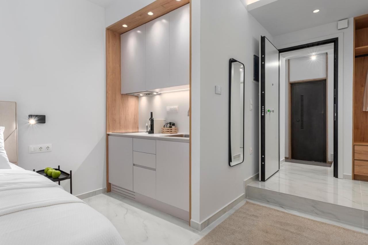 Ιωκα Suites / The Urbitality Project Thessaloniki Exterior photo