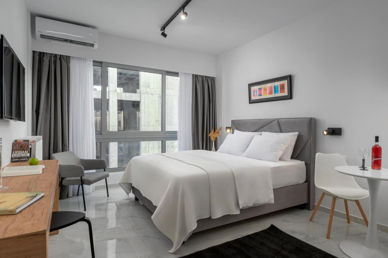 Ιωκα Suites / The Urbitality Project Thessaloniki Exterior photo