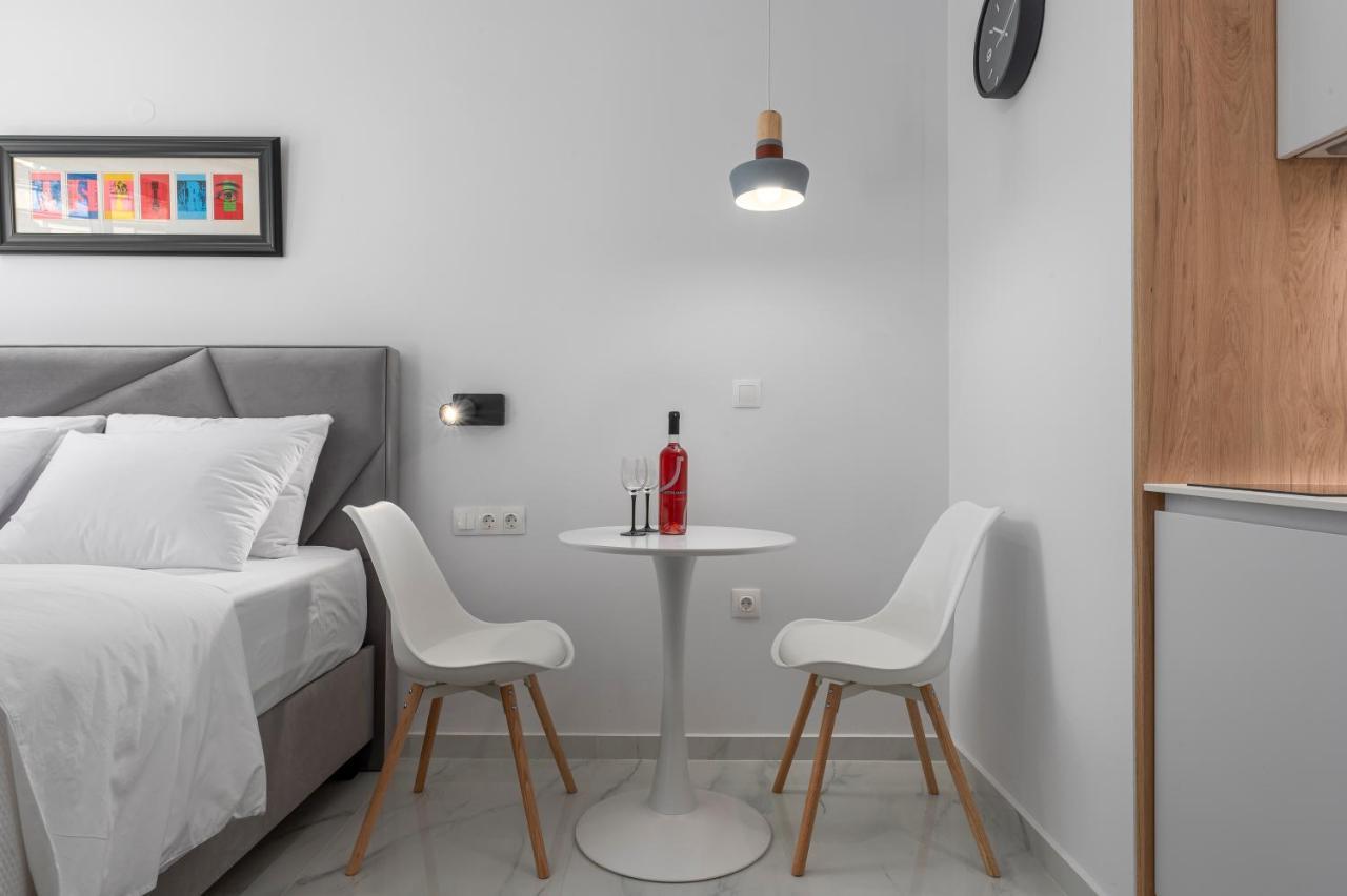 Ιωκα Suites / The Urbitality Project Thessaloniki Exterior photo